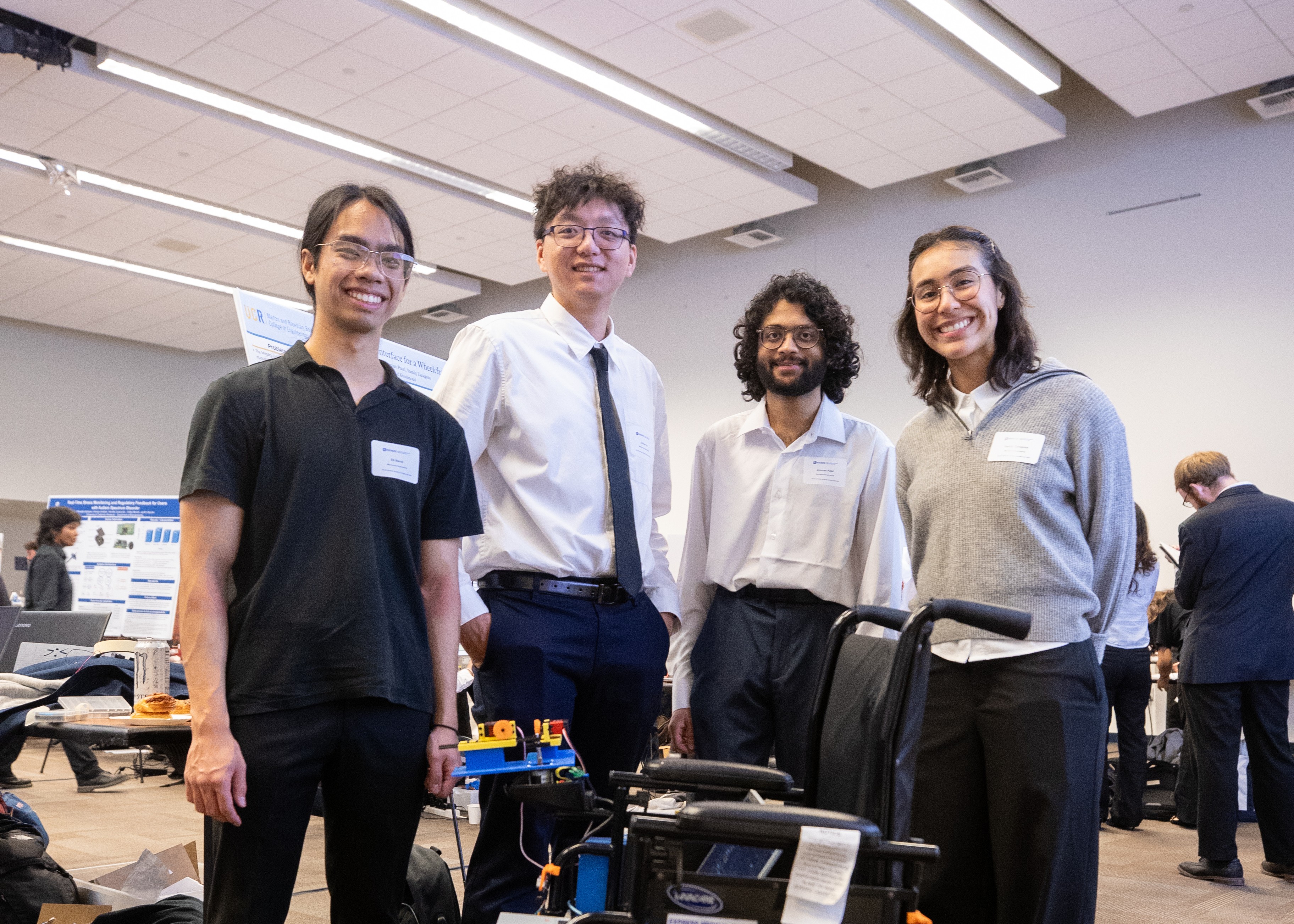BCOE senior design students presenting project work at the showcase