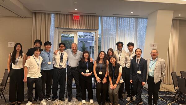 RAMP students and mentors pose together at a California Institute for Regenerative Medicine conference.