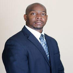 Portrait of Steven Henderson