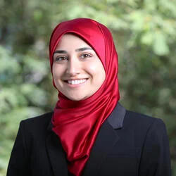 Mona Eskandari Headshot